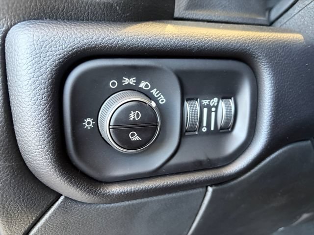 New 2026 RAM 2500 Laramie w/ Night Edition AWD/4WD image 30