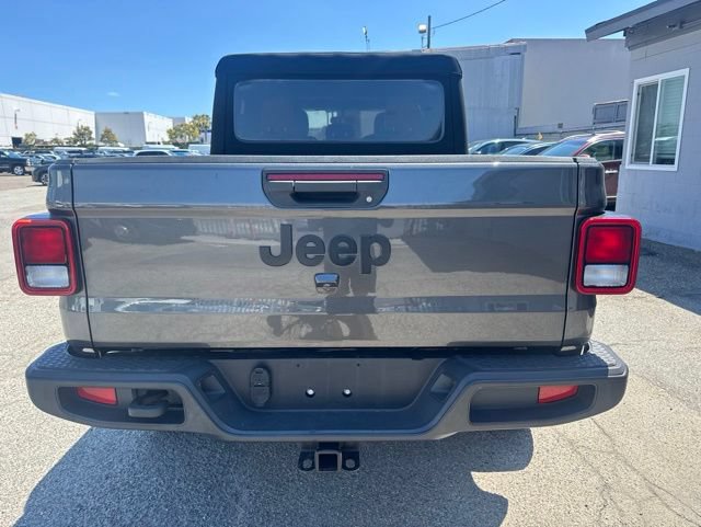 Used 2022 Jeep Gladiator Sport AWD/4WD image 6
