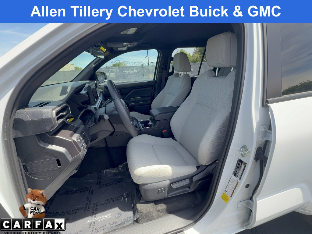 Used 2025 Toyota 4Runner SR5 image 14