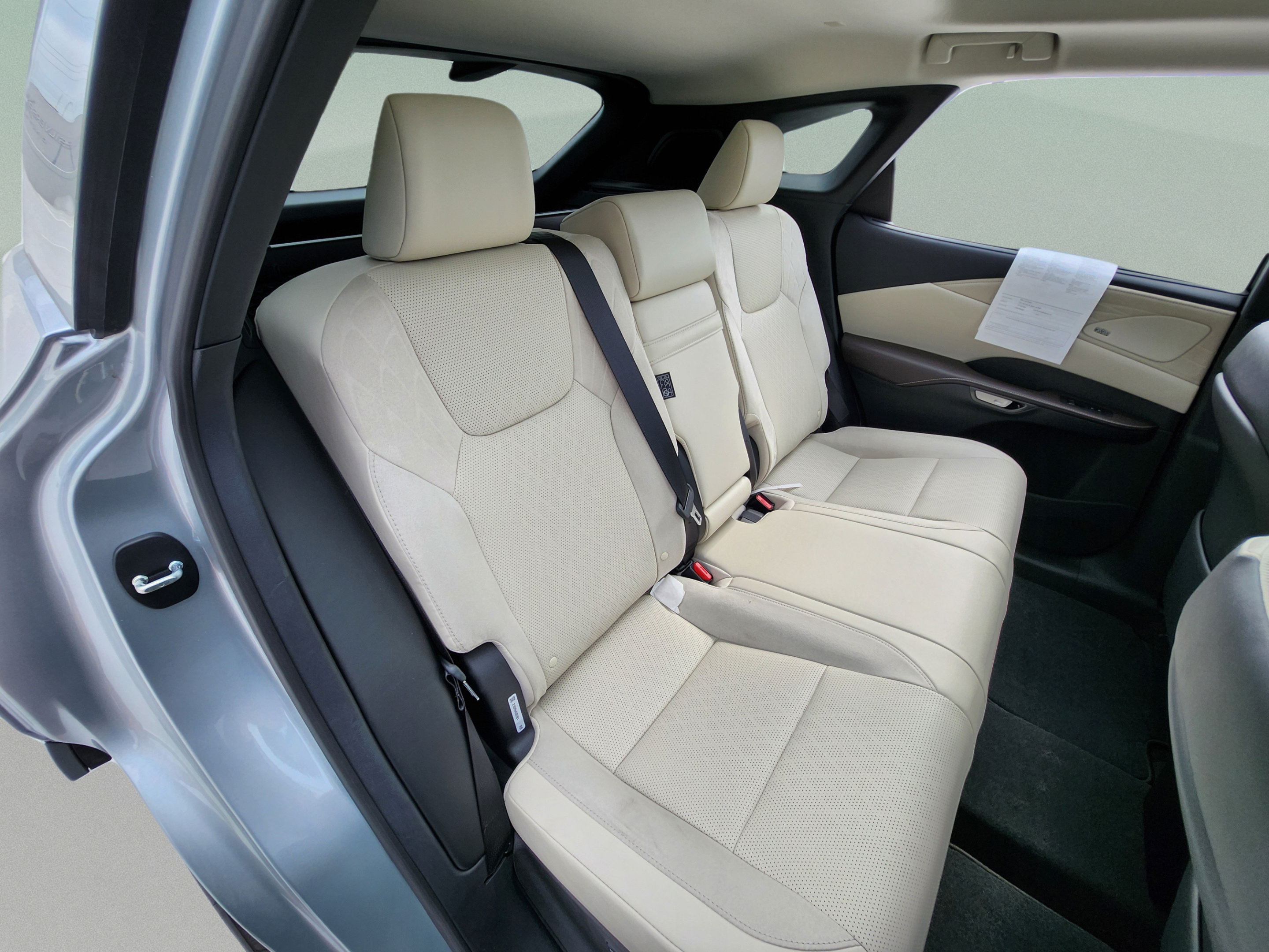 Used 2024 Lexus RX 350 FWD w/ Convenience Package image 25