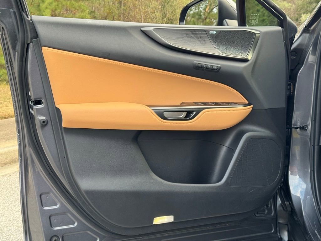 Used 2024 Lexus NX 300h AWD w/ Luxury Package image 24