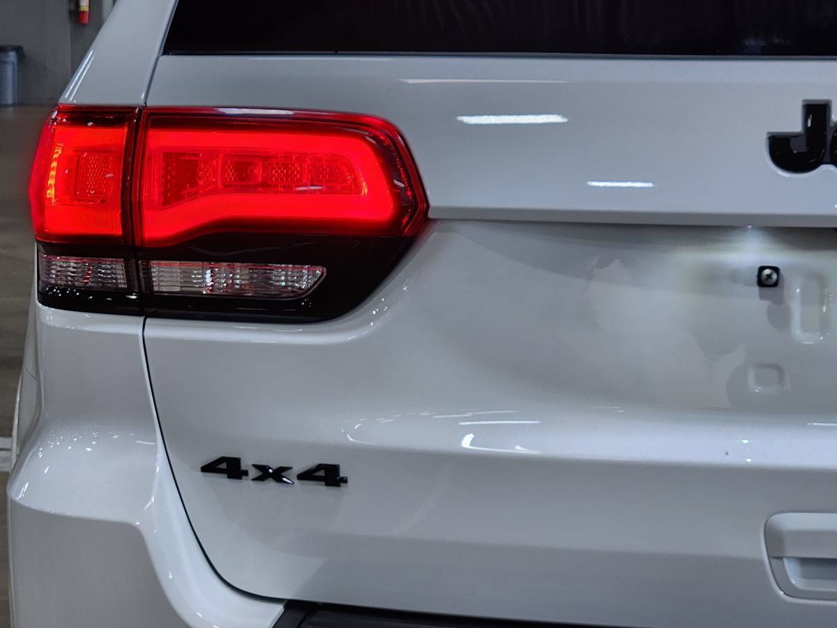 Used 2022 Jeep Grand Cherokee Laredo X AWD/4WD image 20