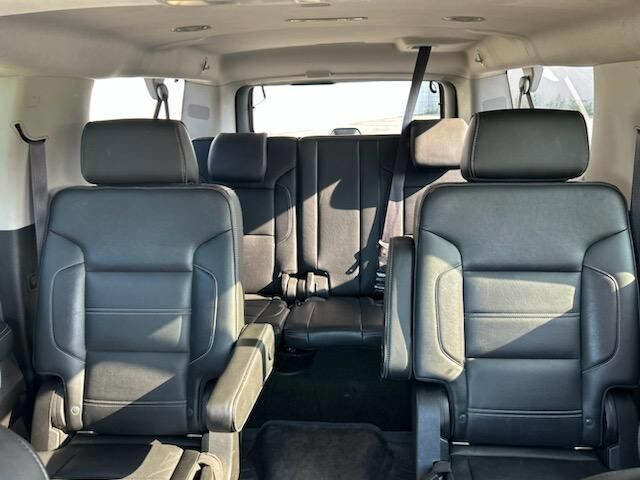 Used 2016 GMC Yukon XL Denali image 9