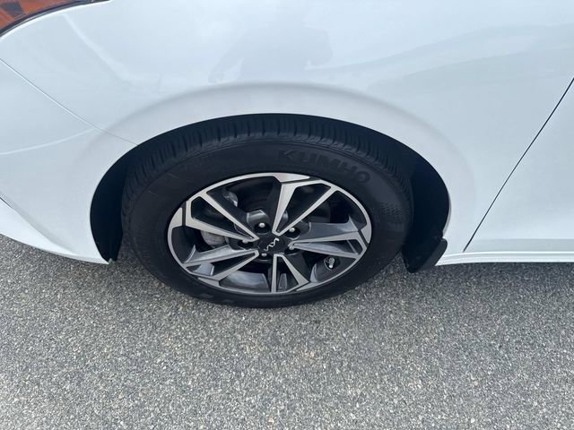 Used 2023 Kia Forte LXS image 12