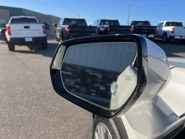 Used 2024 Cadillac XT4 Premium Luxury image 28