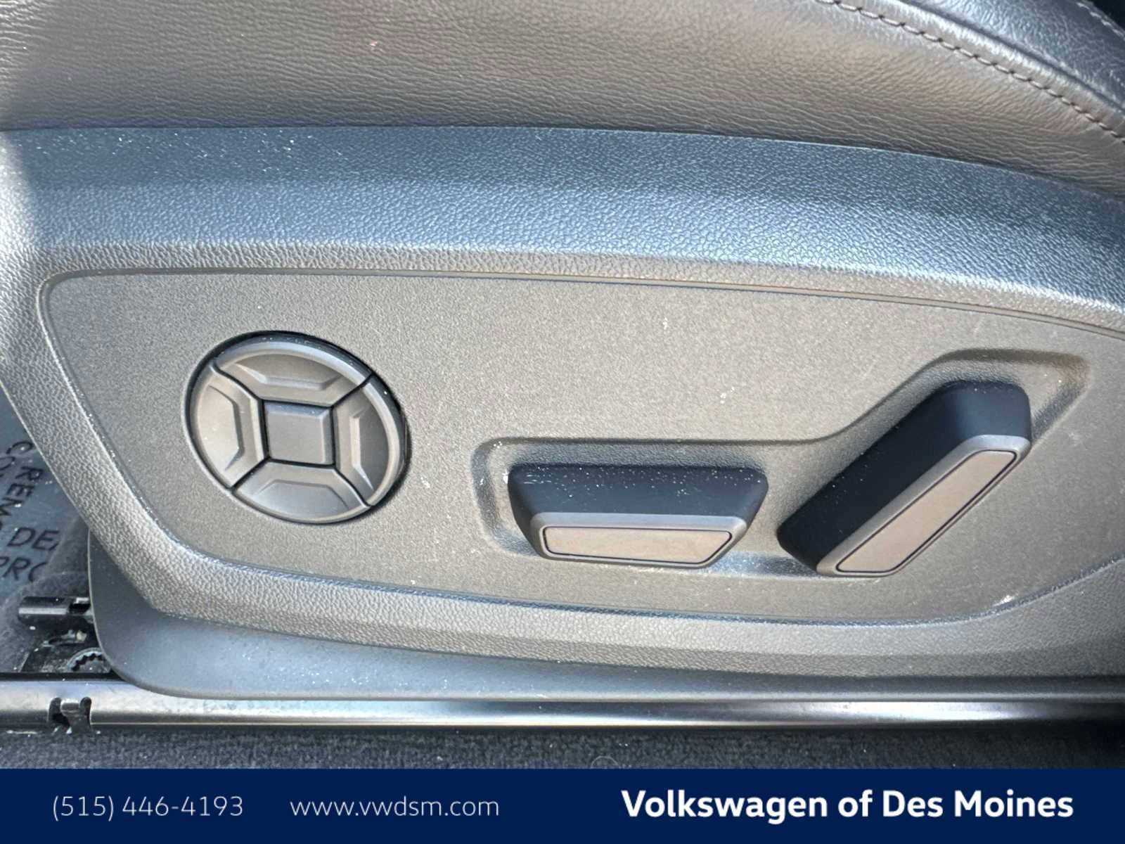 Used 2025 Audi Q3 2.0T Premium AWD/4WD image 24