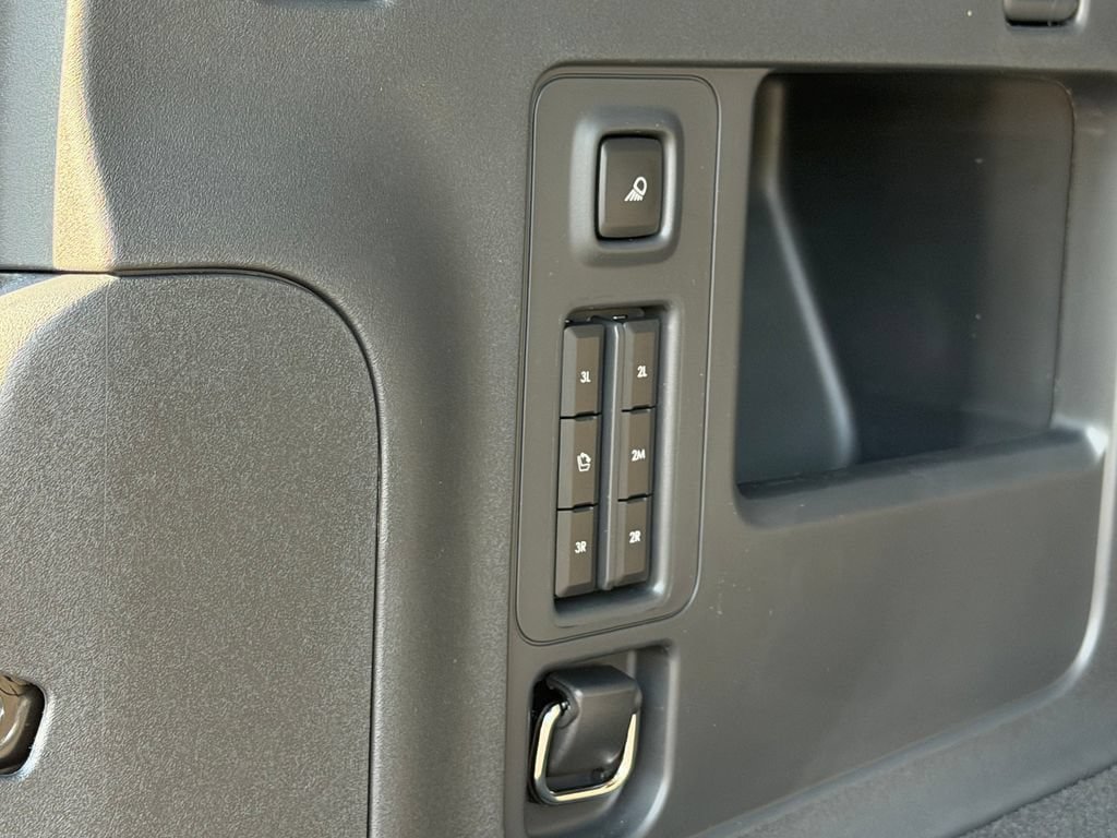 New 2027 Lincoln Navigator L Premier AWD/4WD image 18