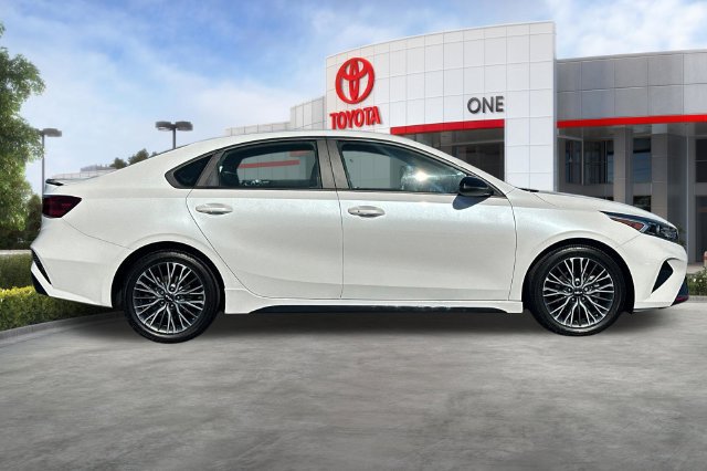 Used 2024 Kia Forte GT-Line FWD image 3