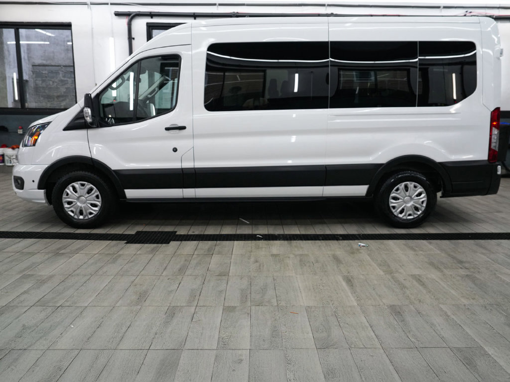 Used 2025 Ford Transit 350 XLT RWD image 3
