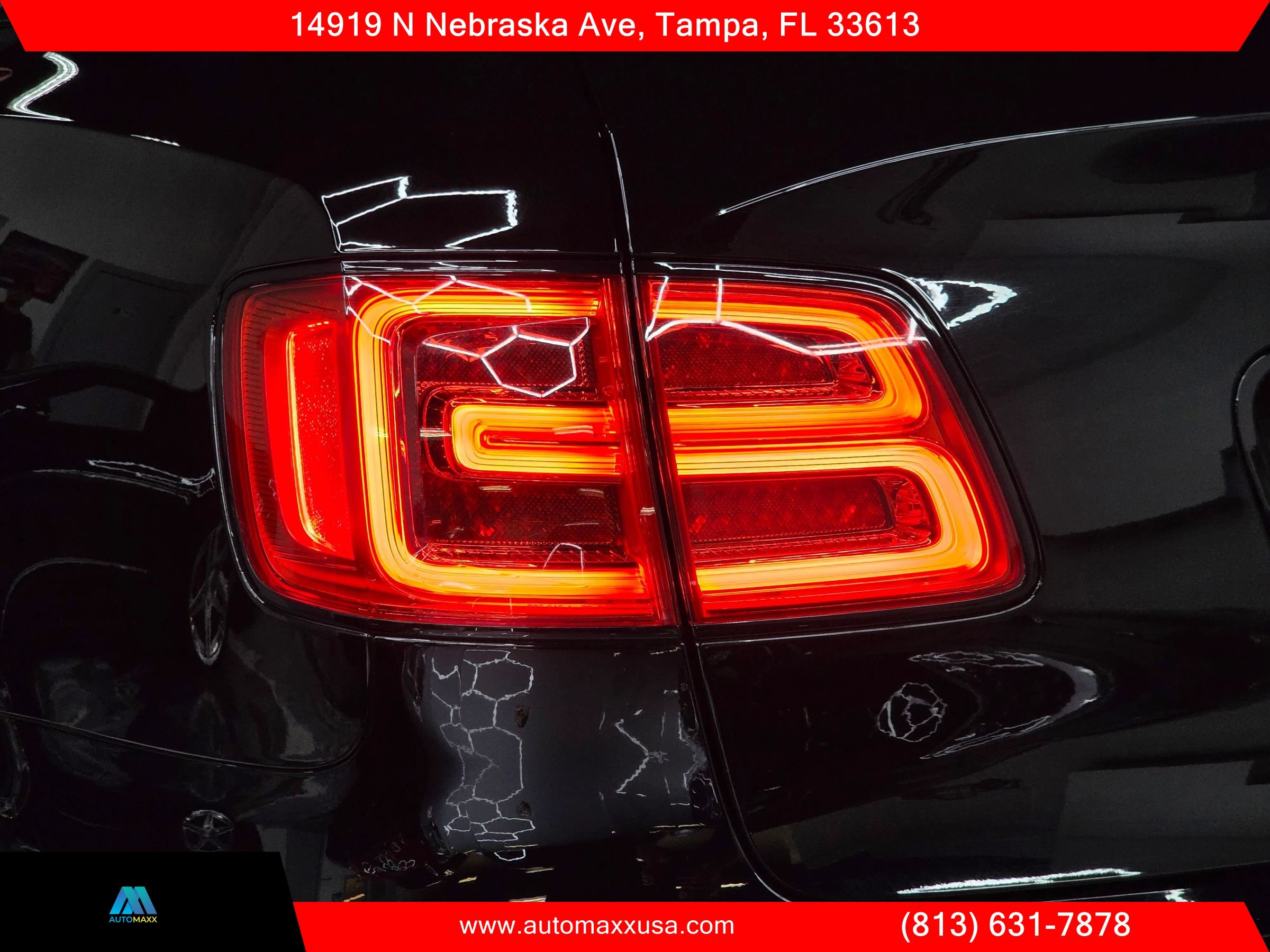 Used 2020 Bentley Bentayga Design Series AWD/4WD image 14