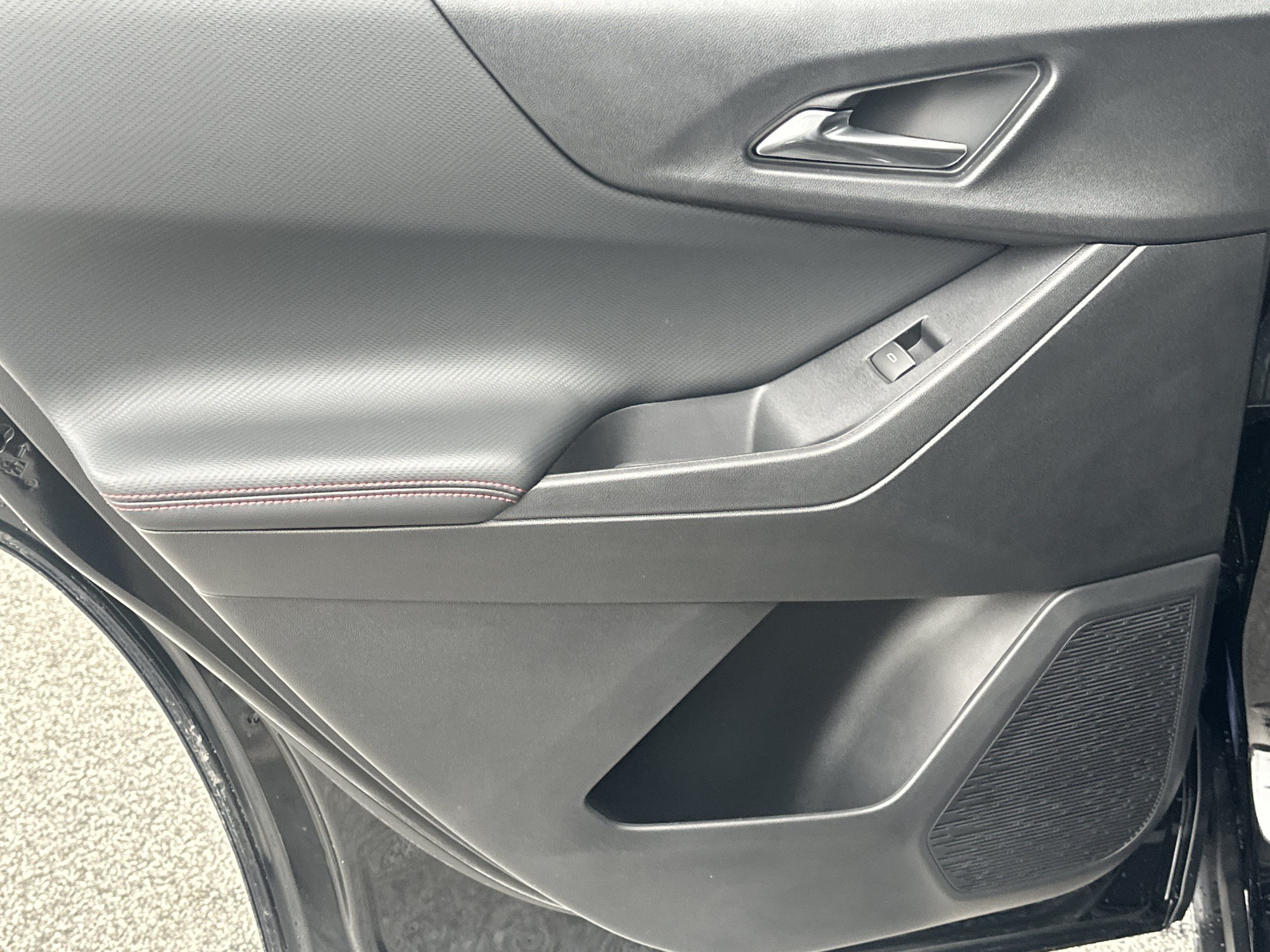 New 2027 Chevrolet Equinox RS FWD image 21