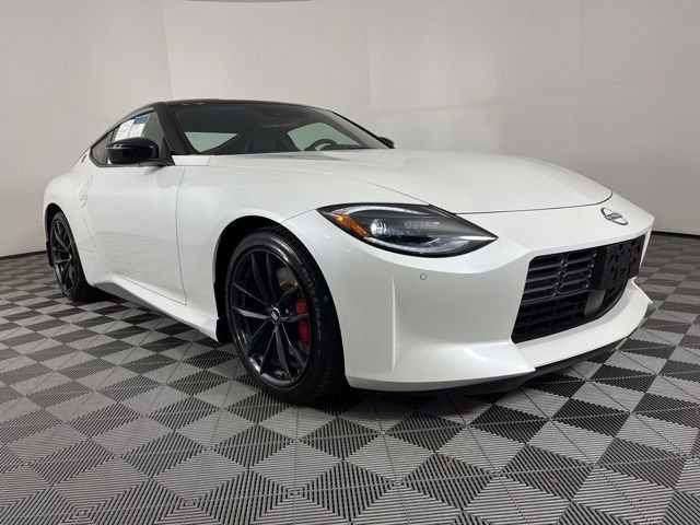 Used 2024 Nissan Z Performance w/ Floor Mat Package image 2