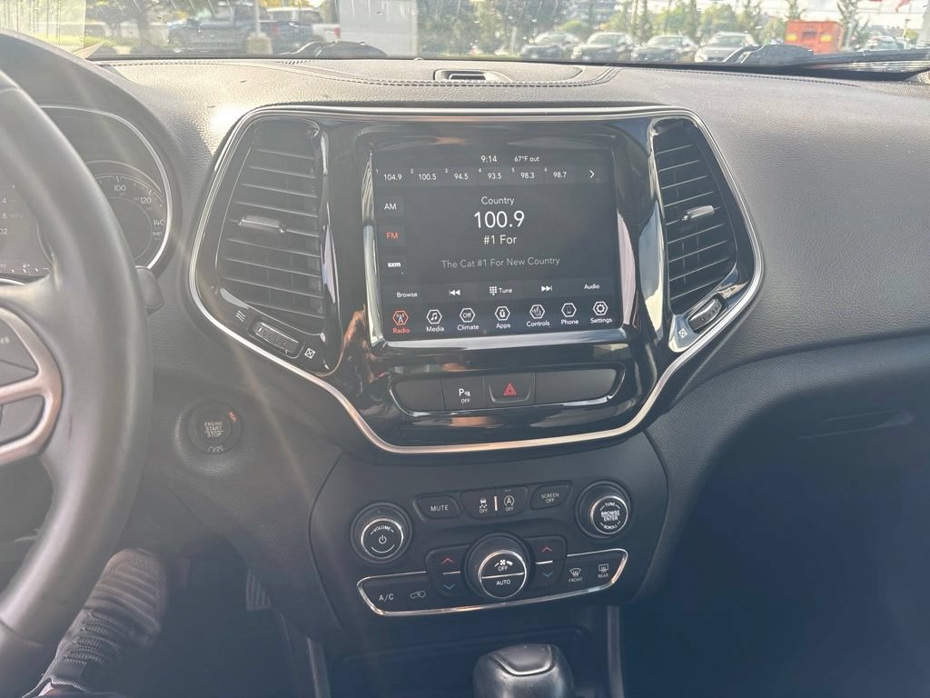 Used 2019 Jeep Cherokee Limited AWD/4WD image 13
