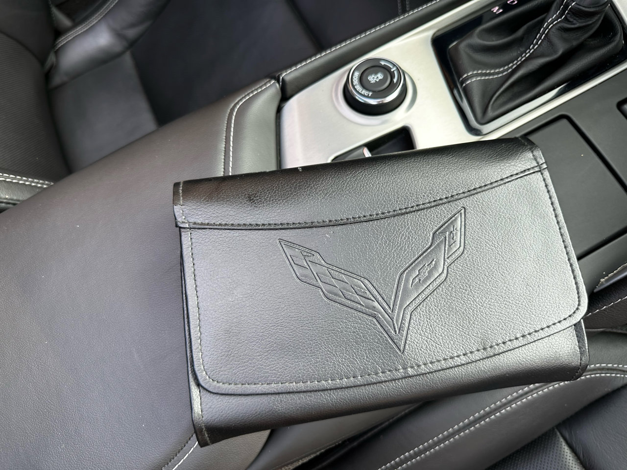 Used 2019 Chevrolet Corvette Stingray Coupe w/ 2LT Preferred Equipment Group image 33