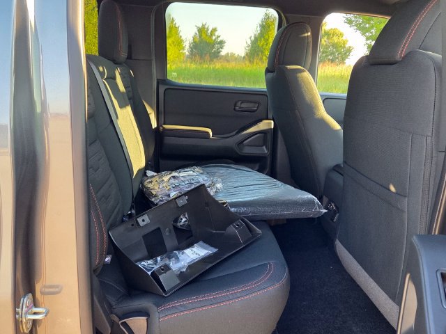 New 2027 Nissan Frontier Pro-X w/ Pro Convenience Package RWD image 15