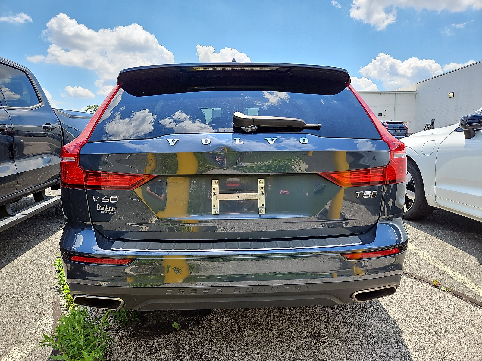 Used 2021 Volvo V60 T5 Cross Country w/ Climate Package AWD/4WD image 6