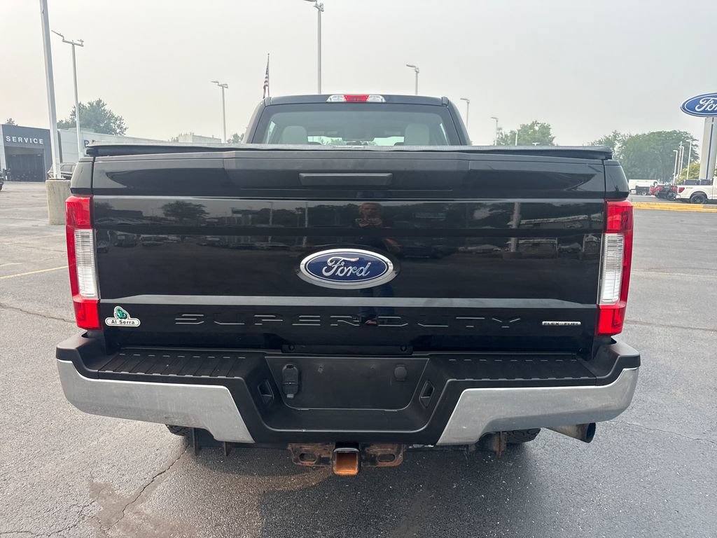 Used 2017 Ford F250 XL w/ STX Appearance Package AWD/4WD image 8