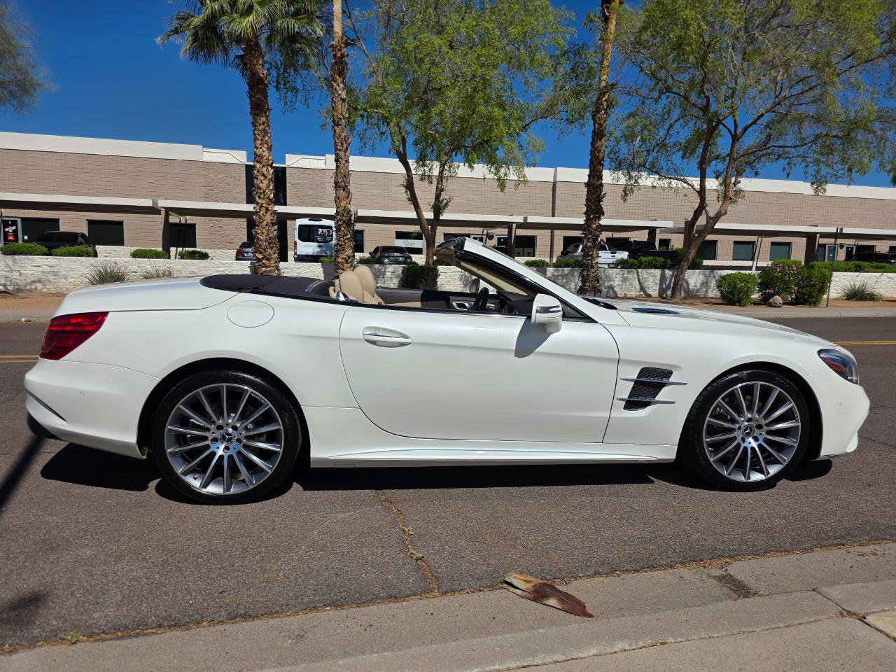 Used 2019 Mercedes-Benz SL 450 w/ Premium Package image 29