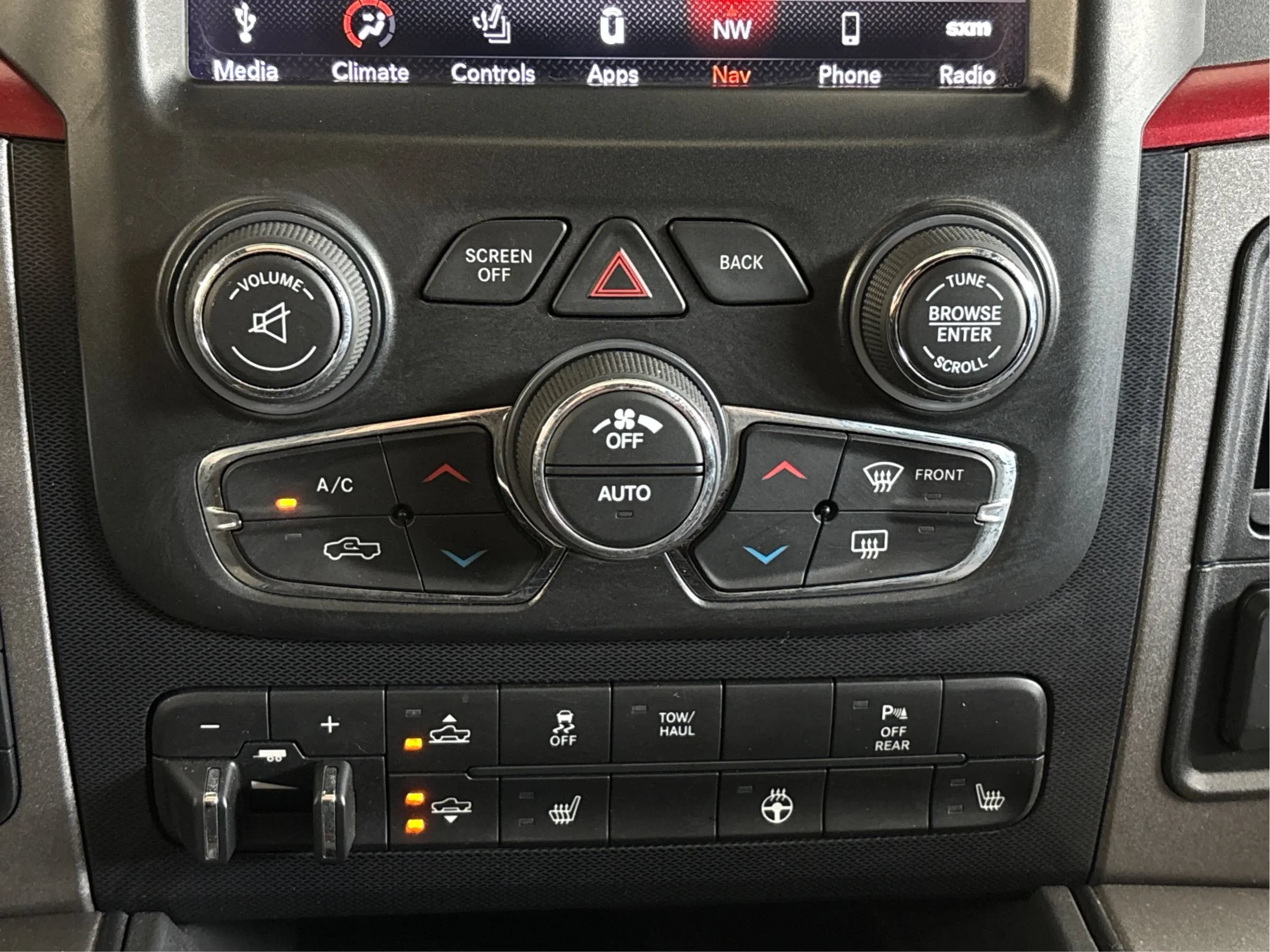 Used 2018 RAM 1500 Rebel w/ Luxury Group AWD/4WD image 37