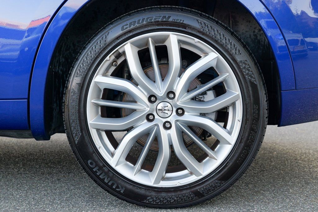 Used 2022 Maserati Levante GT image 14