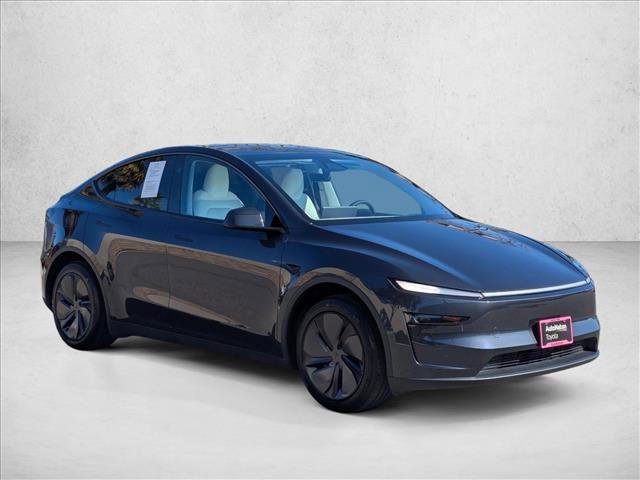 Used 2026 Tesla Model Y 2WD image 3