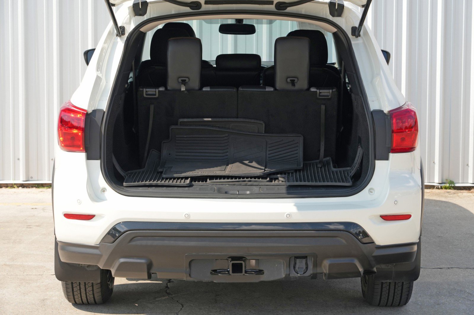 Used 2020 Nissan Pathfinder SV w/ Rock Creek Edition image 9