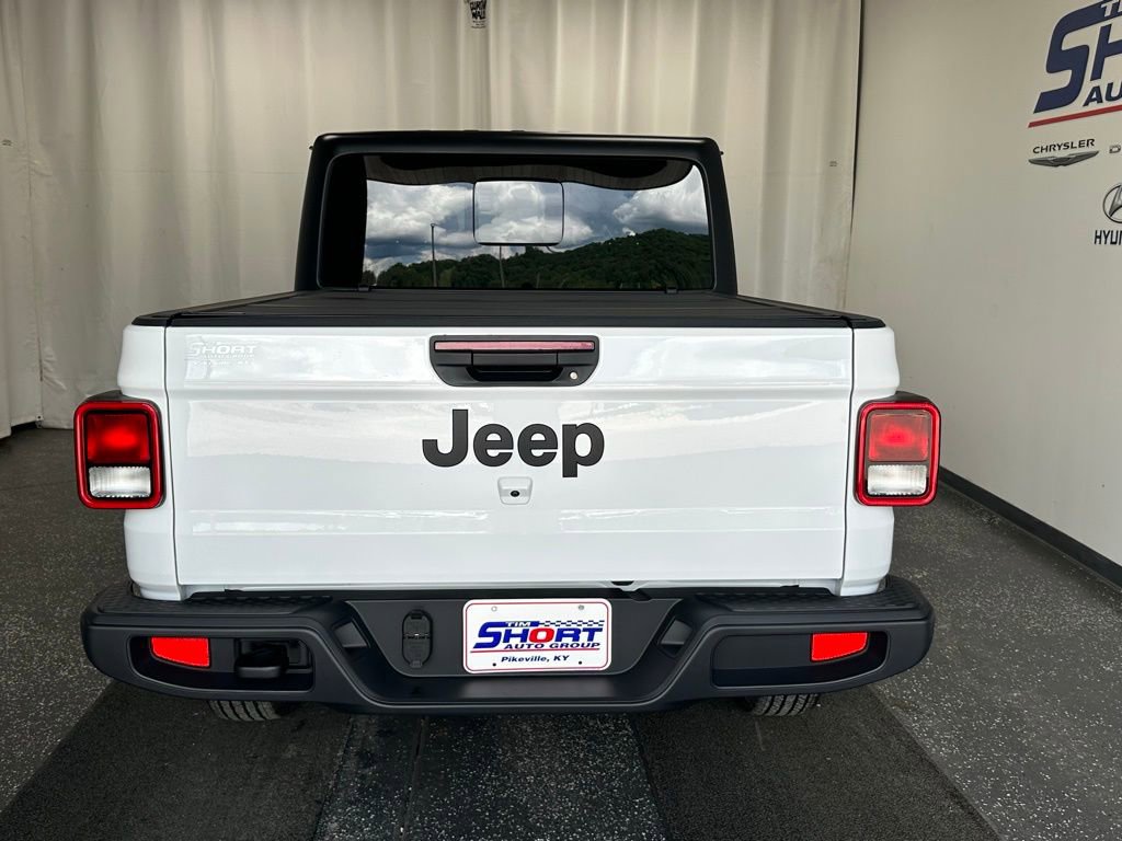 New 2025 Jeep Gladiator Sport AWD/4WD image 6