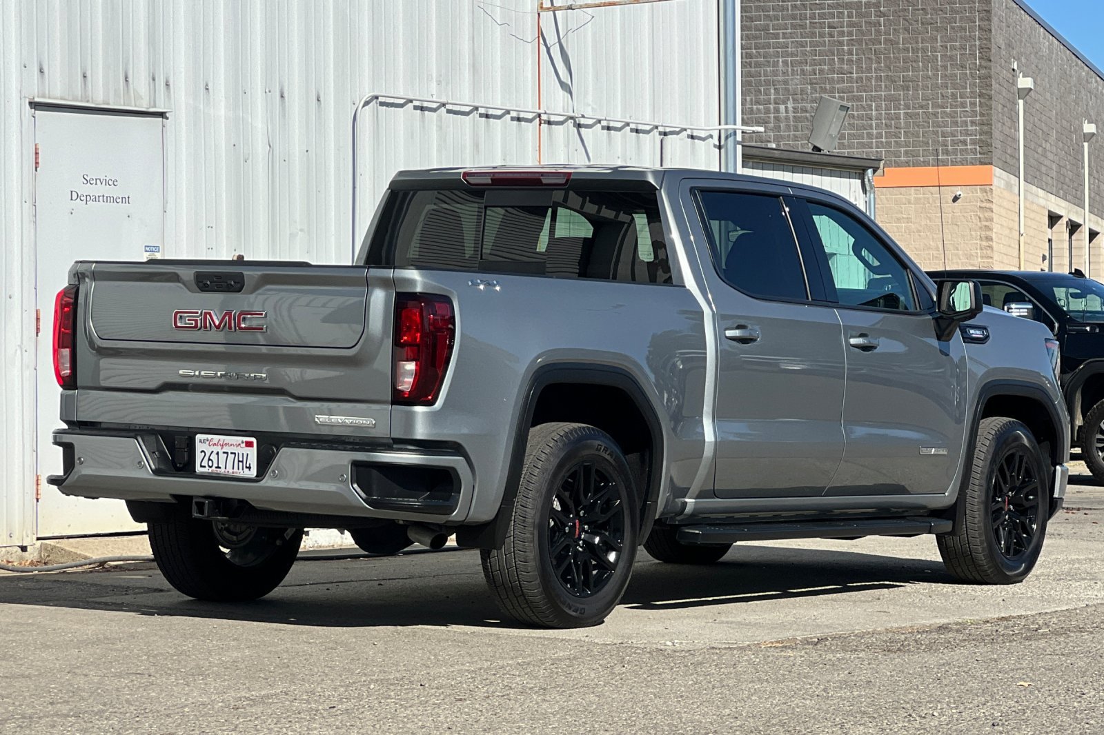 Used 2026 GMC Sierra 1500 Elevation w/ Elevation Premium Package AWD/4WD image 4