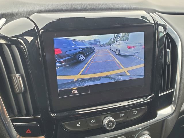 Used 2023 Chevrolet Traverse LT image 32