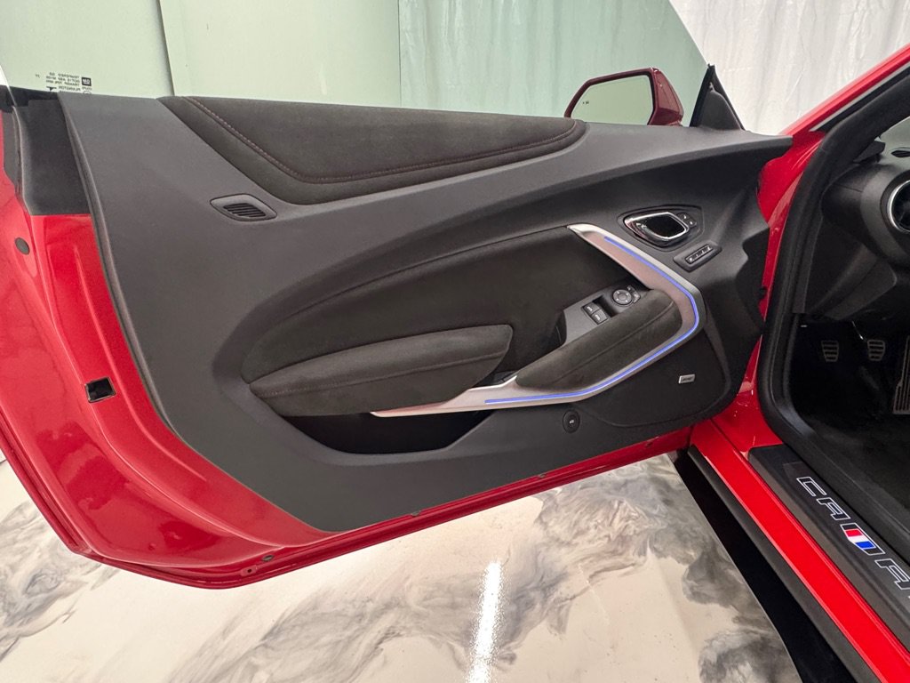 Used 2017 Chevrolet Camaro ZL1 RWD image 14