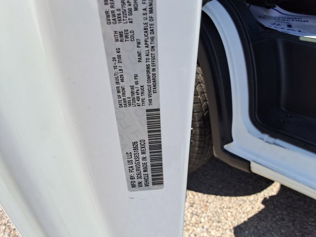 Used 2025 RAM ProMaster 2500 w/ Convenience Group image 24