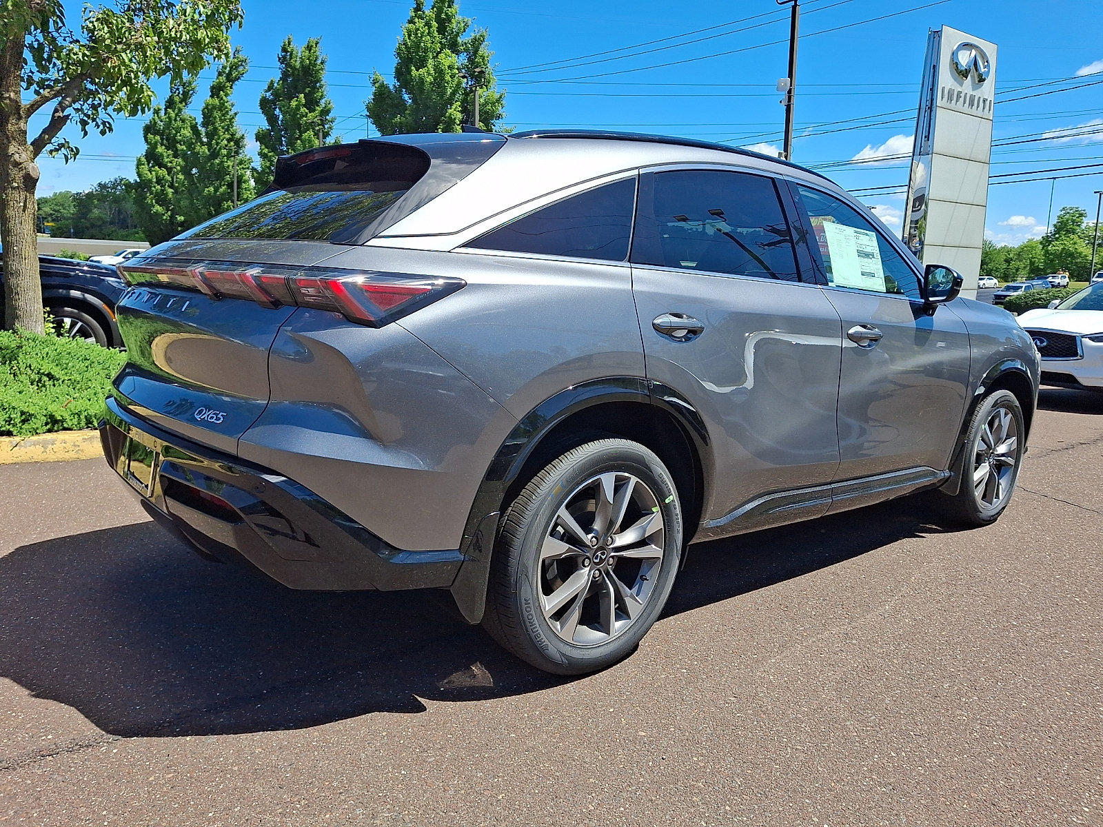 New 2027 INFINITI QX65 Luxe AWD/4WD image 4
