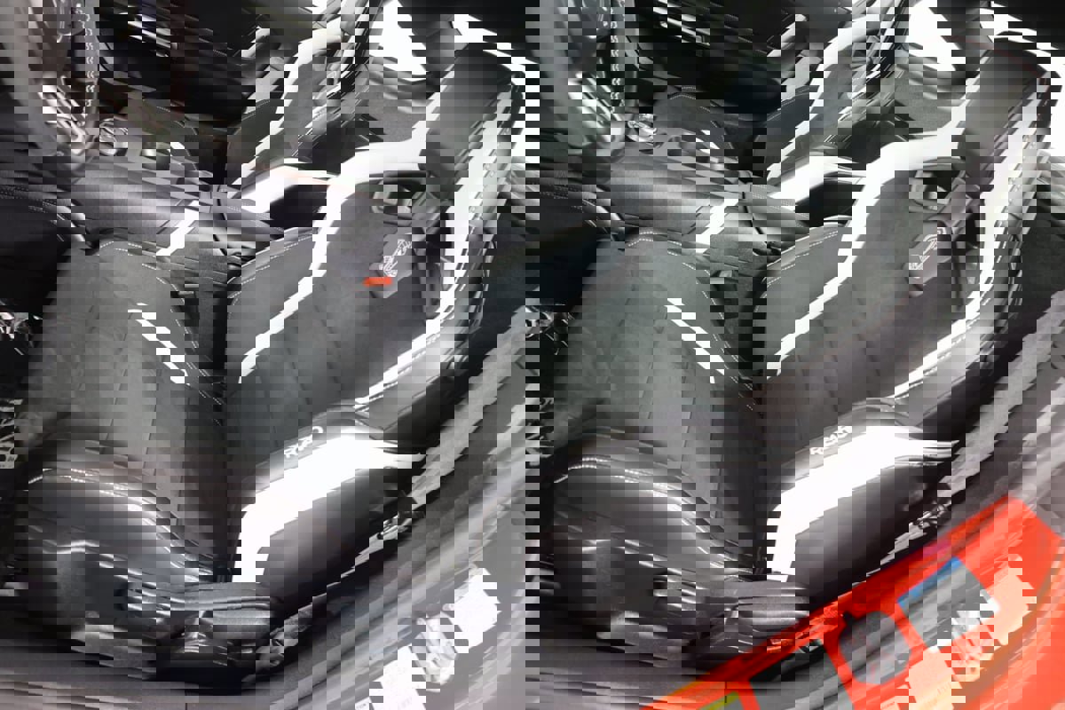 Used 2022 Ford Mustang Shelby GT500 w/ Carbon Fiber Track Pack image 9