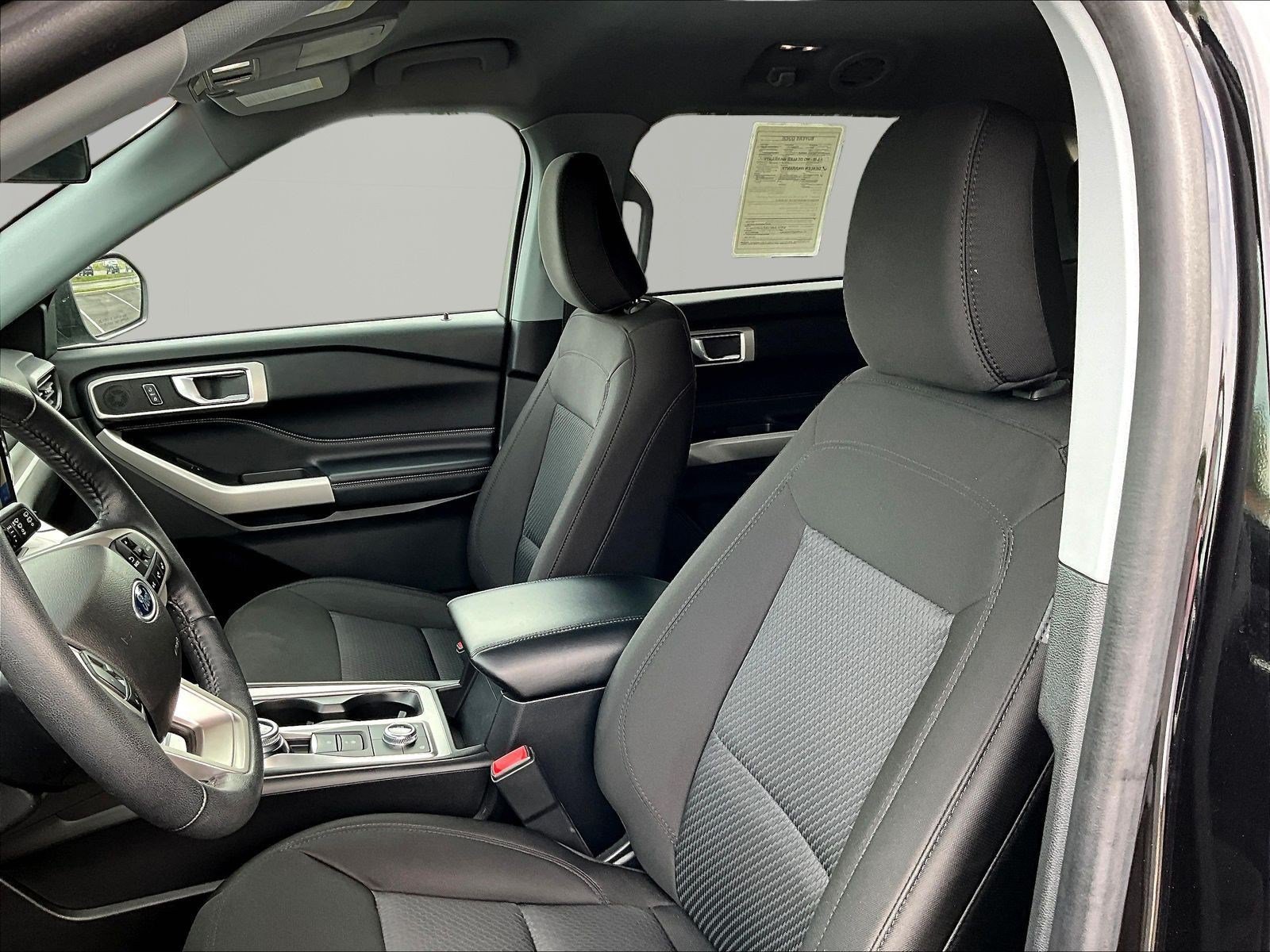 Used 2022 Ford Explorer XLT AWD/4WD image 21