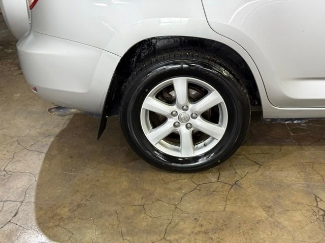 Used 2007 Toyota RAV4 Limited AWD/4WD image 6