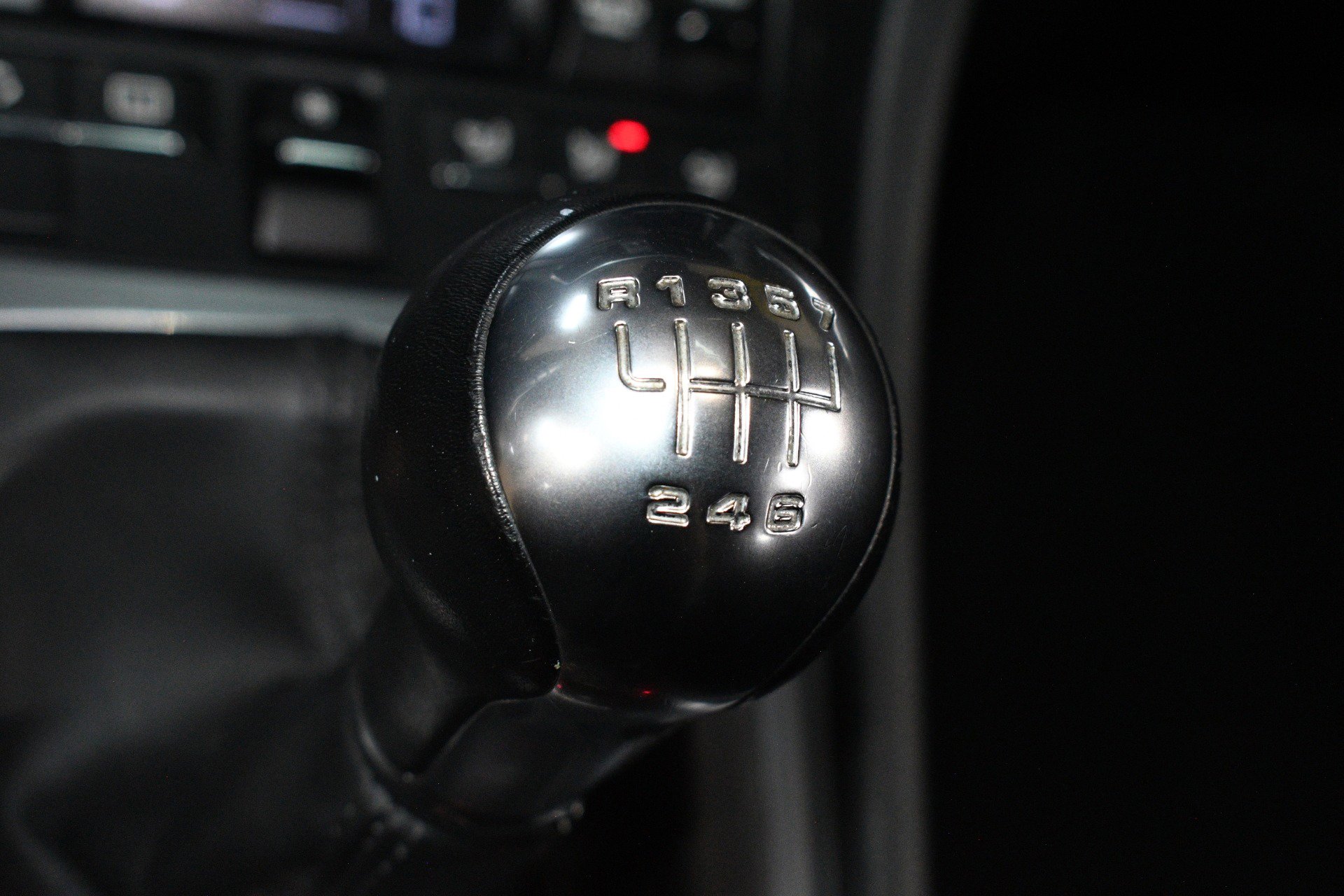 Used 2013 Porsche 911 Carrera RWD image 40