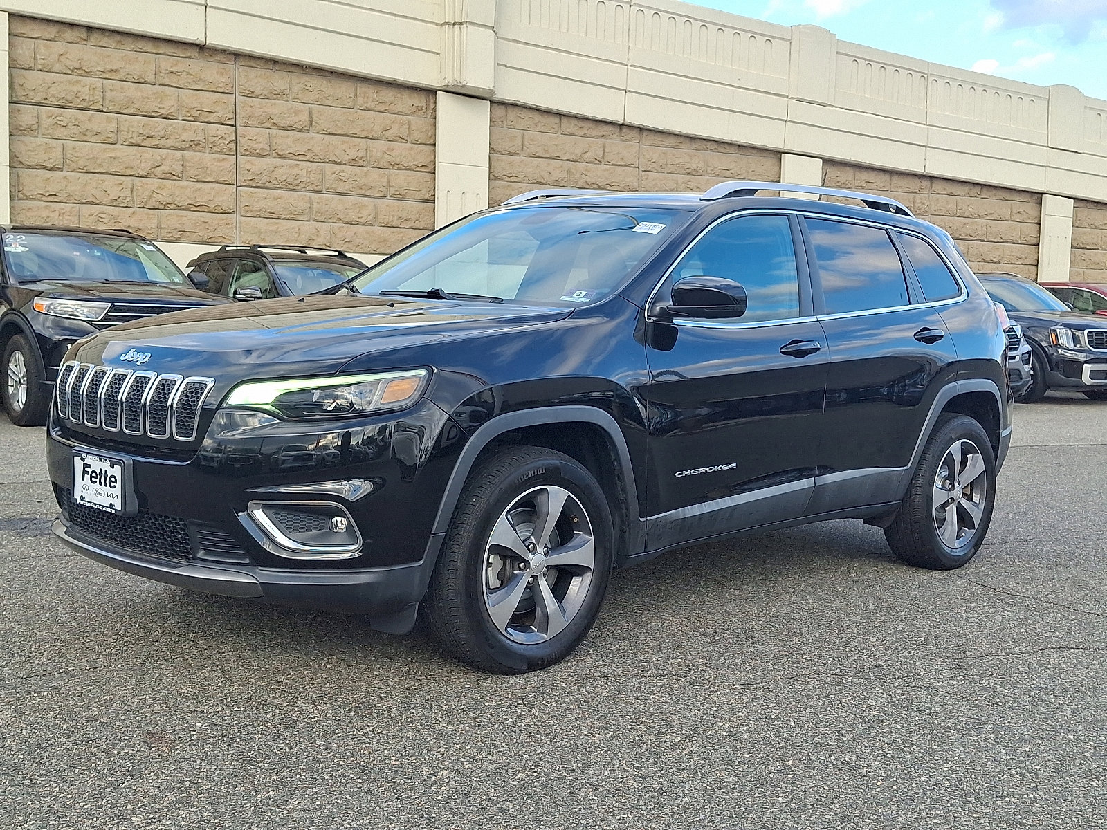 Used 2019 Jeep Cherokee Limited