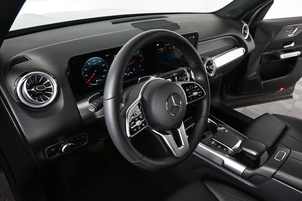 Certified 2023 Mercedes-Benz GLB 250 image 6