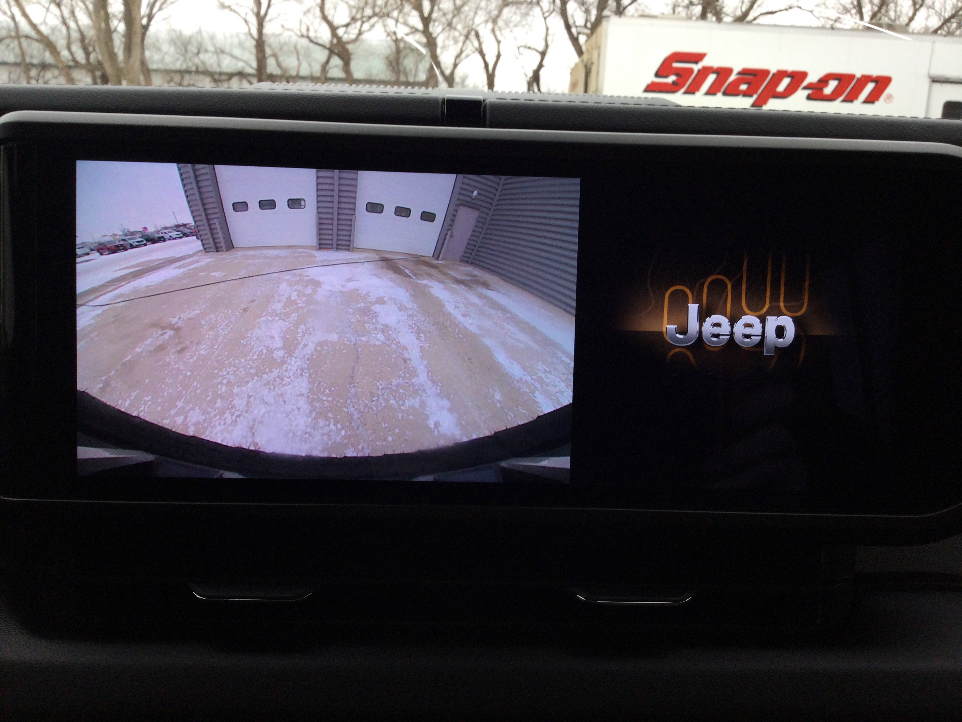 Used 2024 Jeep Wrangler Sahara image 10