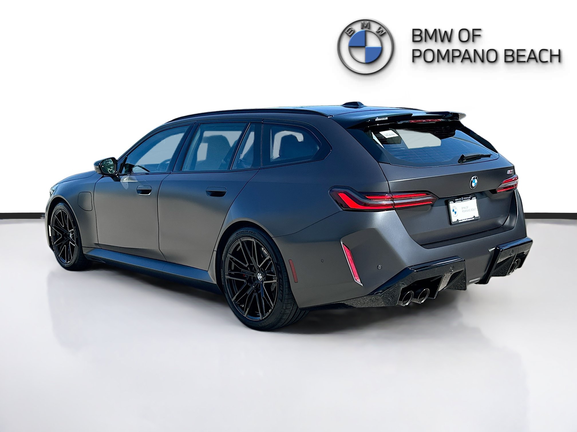 Used 2025 BMW M5 Touring AWD/4WD image 5