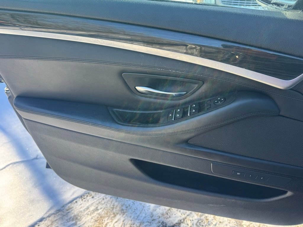 Used 2015 BMW 535i xDrive Sedan image 32