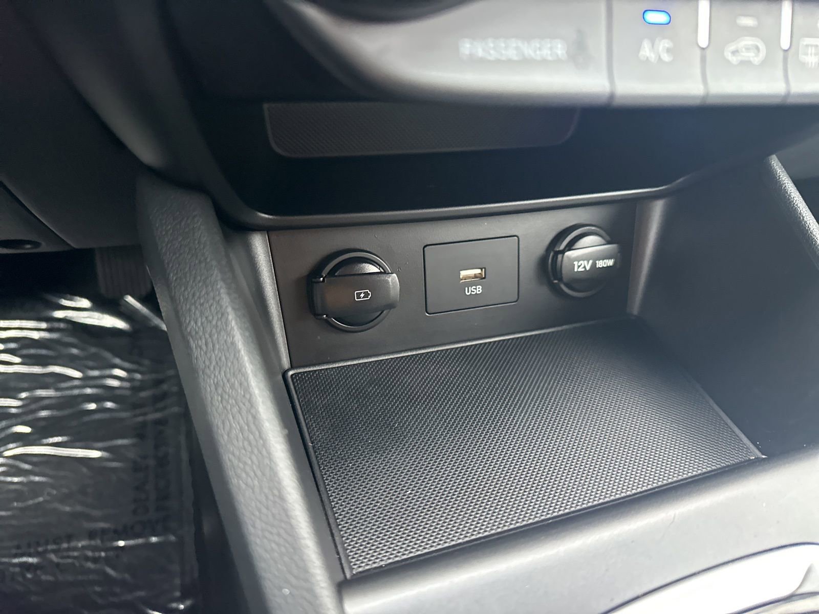 Used 2023 Hyundai Kona SEL image 25