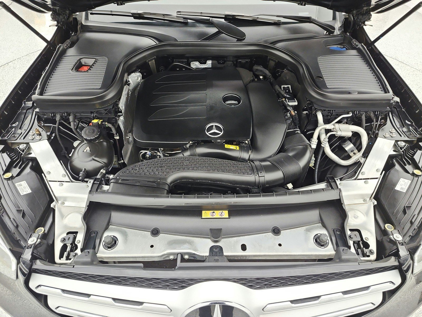Used 2022 Mercedes-Benz GLC 300 image 16