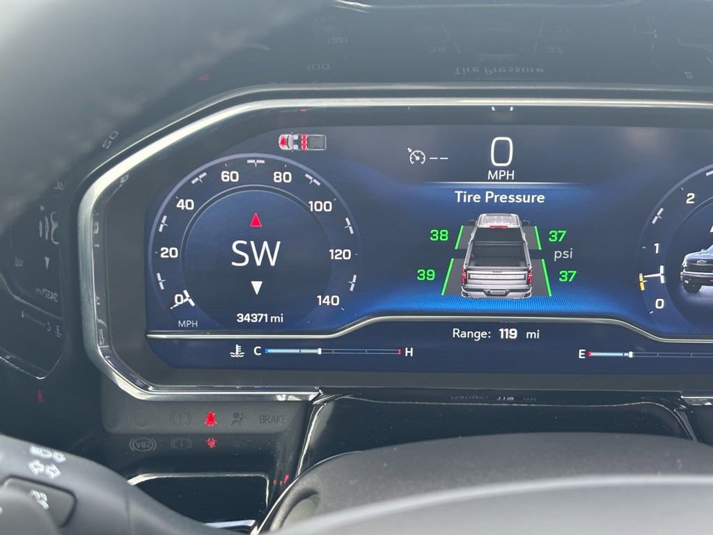 Used 2024 Chevrolet Silverado 1500 LT Trail Boss w/ Convenience Package II image 37