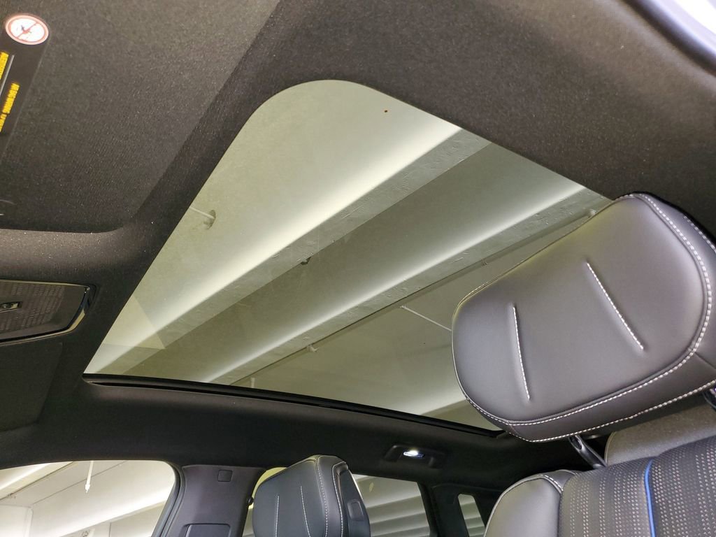 New 2026 Cadillac Lyriq Sport image 17