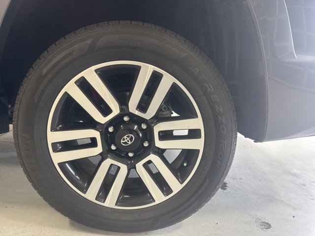 Used 2022 Toyota 4Runner Limited image 9