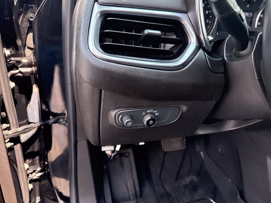 Used 2024 Chevrolet Equinox LT AWD/4WD image 15
