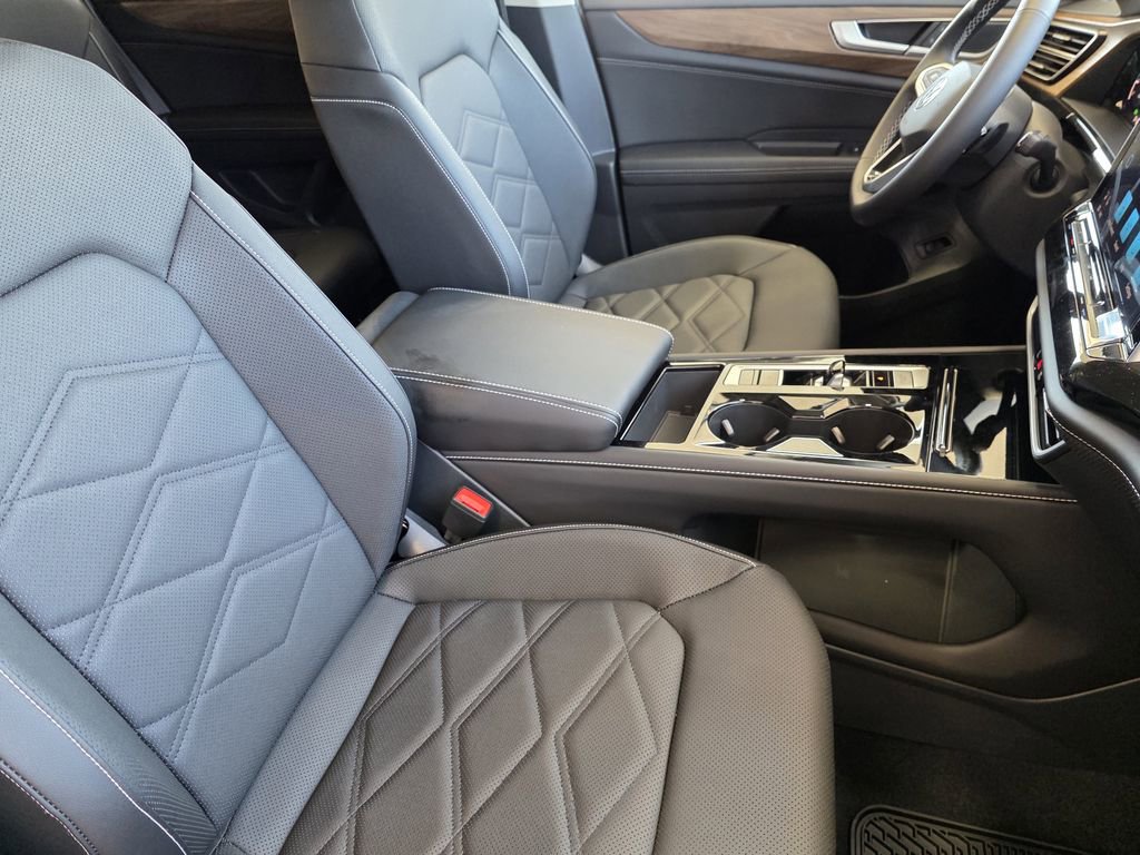 New 2026 Volkswagen Atlas SE image 10