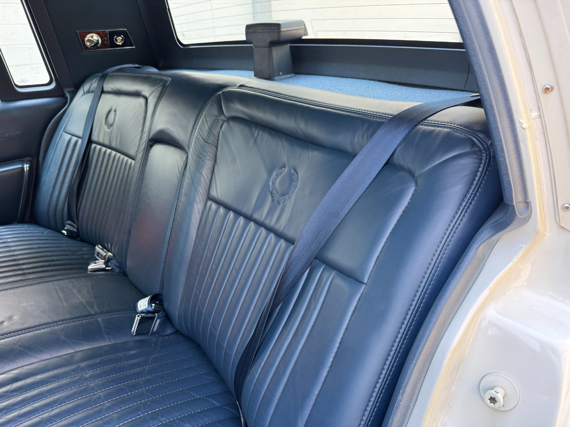 Used 1991 Cadillac Brougham image 47