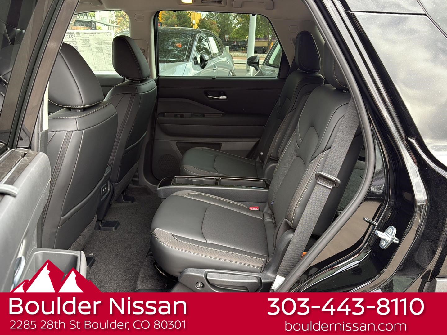 New 2026 Nissan Pathfinder SL w/ SL Premium Package AWD/4WD image 9